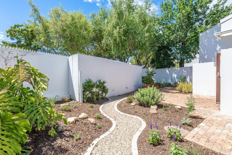 2 Bedroom Property for Sale in Die Boord Western Cape